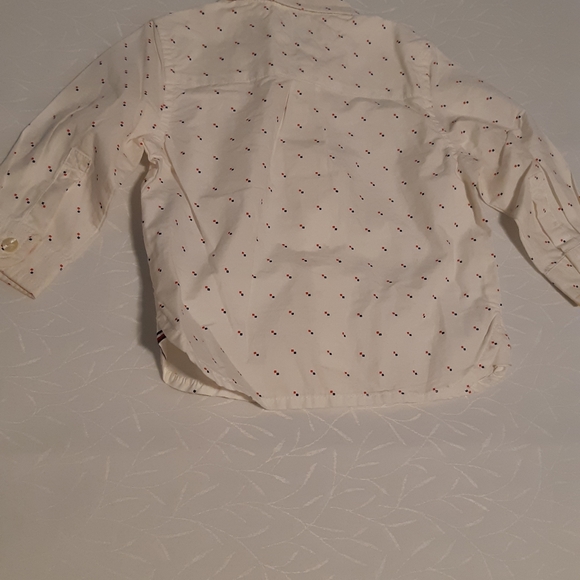 Boys Tommy Hilfiger Dress Shirt, L- Sleeve Colors White Red And Blue Size 6-9M - Picture 7 of 10